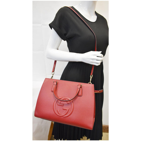 GUCCI Soho Disco Top Handle Pebbled Leather Shoulder Bag Red 607721