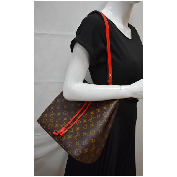 LOUIS VUITTON Neonoe Monogram Canvas Shoulder Bag Coquelicot