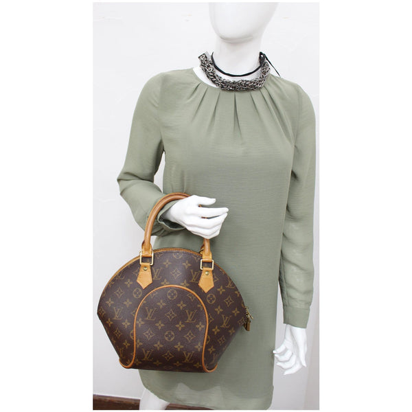 Louis Vuitton Ellipse PM Monogram Canvas handbbag