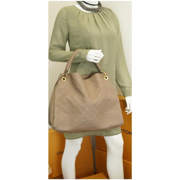 LOUIS VUITTON Artsy MM Empreinte Leather Shoulder Bag Ombre