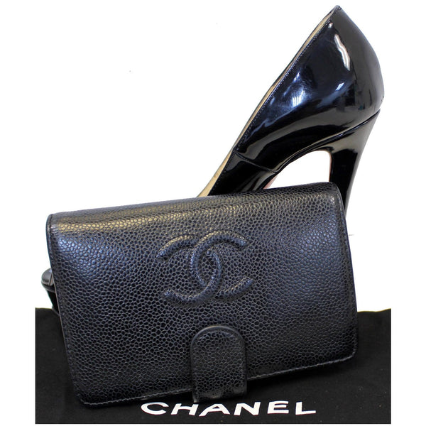 CHANEL CC Caviar Leather Bifold Wallet Black-US