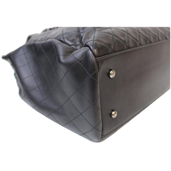 CHANEL Drawstring Bucket Quilted Lambskin Leather Shoulder Bag Black