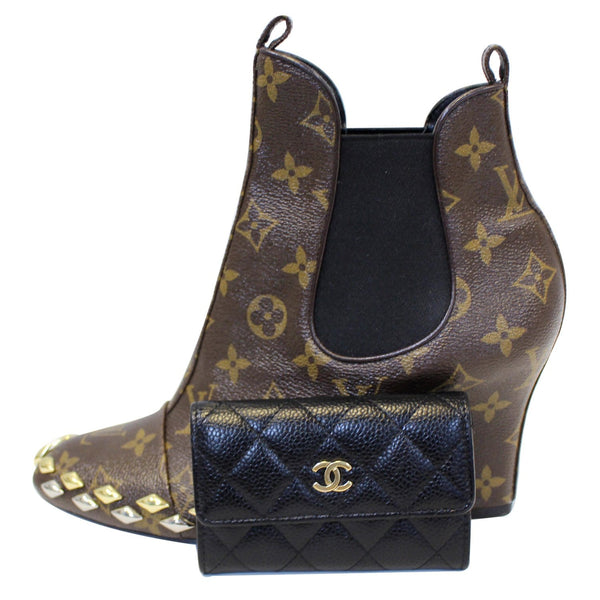 CHANEL Flap Caviar Leather Card Holder Black-US