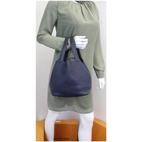 HERMES Picotin Lock 22 MM Taurillon Clemence Leather Tote Bag Blue