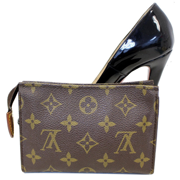 LOUIS VUITTON Toiletry 15 Monogram Canvas Cosmetics Pouch Brown