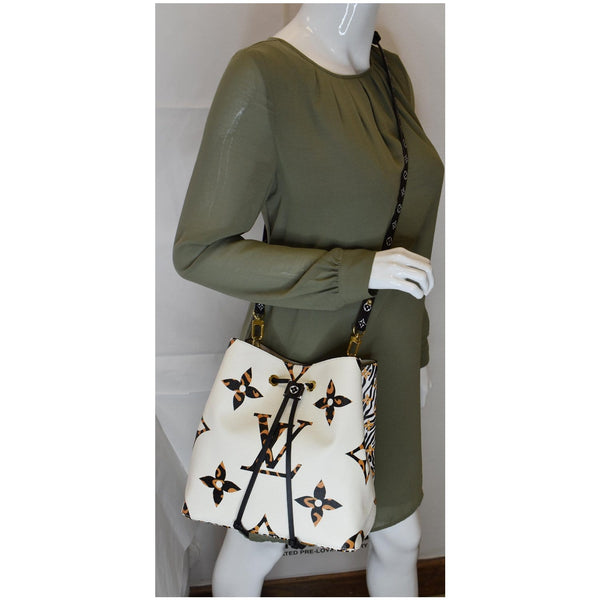 LOUIS VUITTON NeoNoe MM Monogram Jungle Canvas Shoulder Bag Ivory