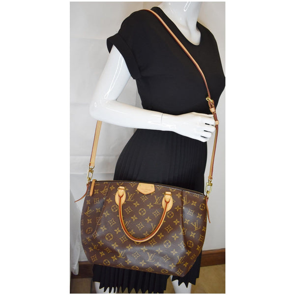 LOUIS VUITTON Turenne MM Monogram Canvas 2 Way Shoulder Bag Brown
