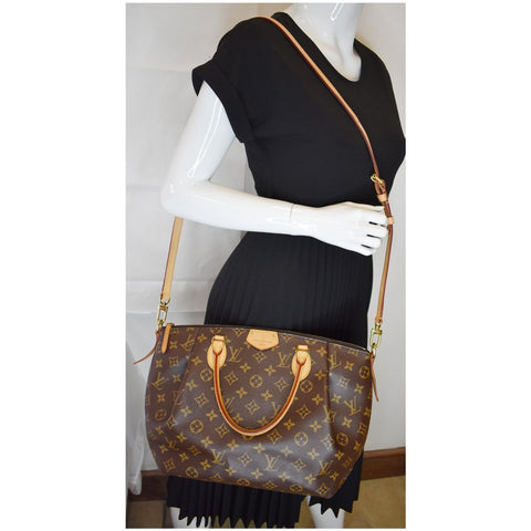 LOUIS VUITTON Turenne MM Monogram Canvas 2 Way Shoulder Bag Brown