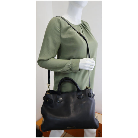 BURBERRY House Check Medium Banner Calf Leather Tote Bag Black