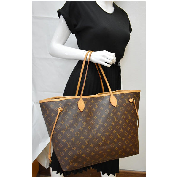 LOUIS VUITTON Neverfull GM Monogram Canvas Tote Bag Brown
