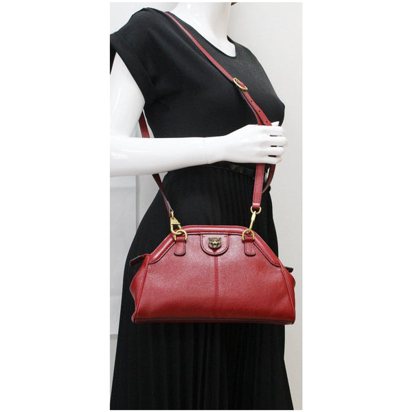 GUCCI Re(Belle) Tiger head Leather Shoulder Bag Red 524620