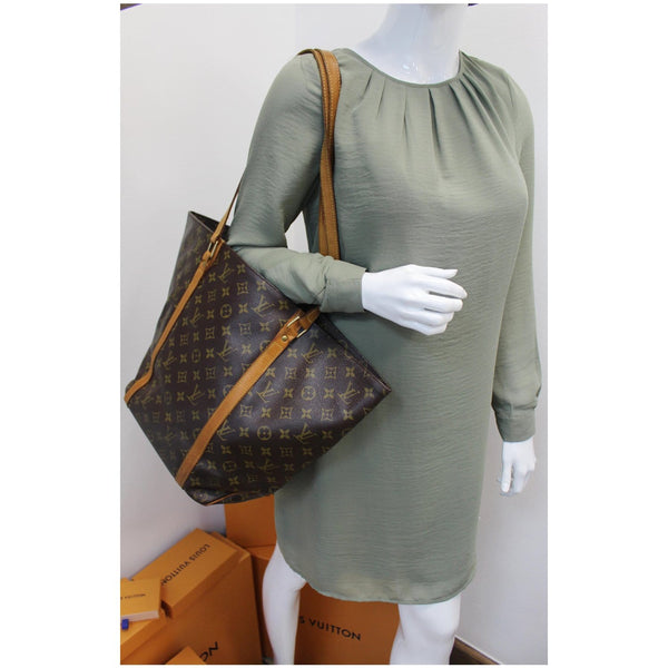 Louis Vuitton Sac Shopping Monogram Canvas Shoulder Bag