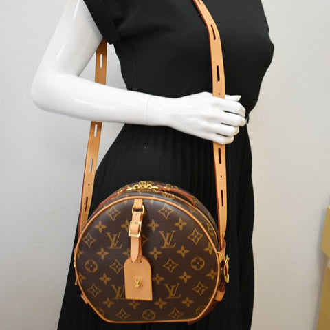LOUIS VUITTON Boite Chapeau Souple MM Monogram Canvas Shoulder Bag Brown