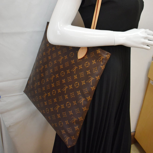 Louis Vuitton Carry it Monogram Canvas Shoulder Bag Brown