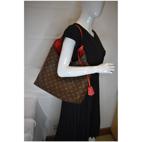 Louis Vuitton Flower Monogram Canvas Shoulder Hobo shoulder bag\