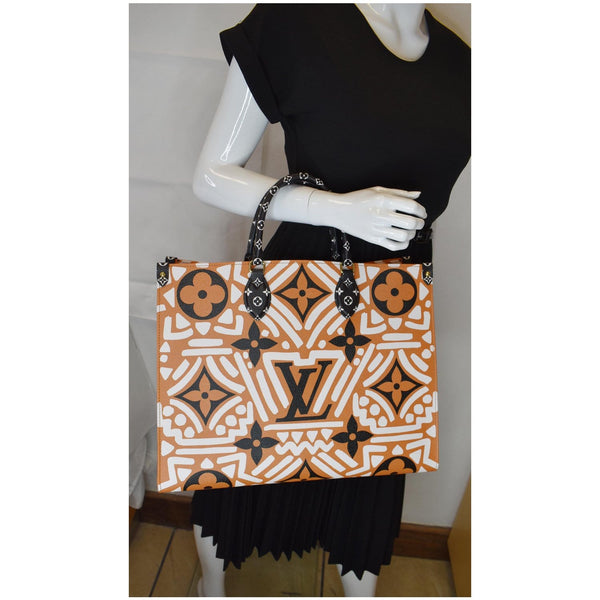 Lv Onthego GM Crafty Monogram Gaint Handbag