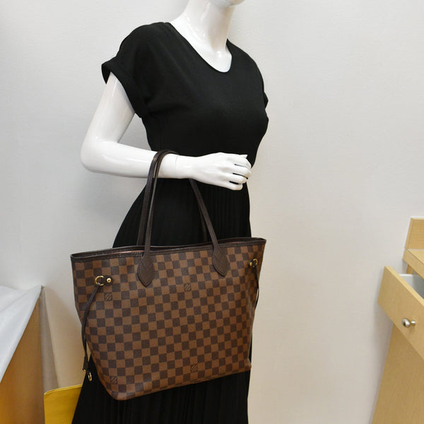 LOUIS VUITTON Neverfull MM Damier Ebene Tote Bag Rose Ballerine