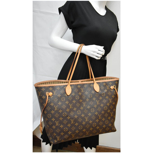 LOUIS VUITTON Neverfull GM Monogram Canvas Tote Bag Brown