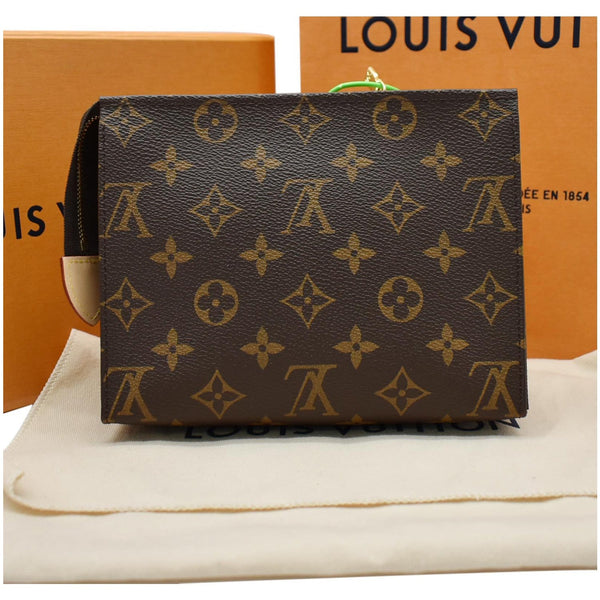 Louis Vuitton Toiletry 19 Monogram Canvas Cosmetics Pouch for sale