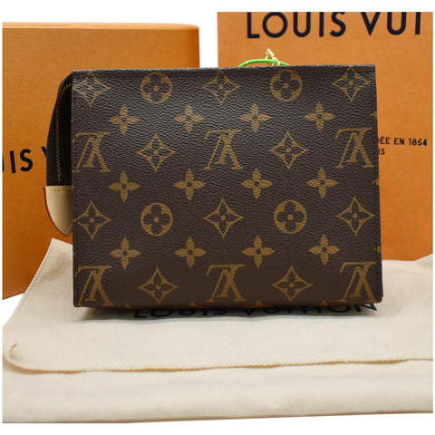 Louis Vuitton Toiletry 19 Monogram Canvas Cosmetics Pouch for sale