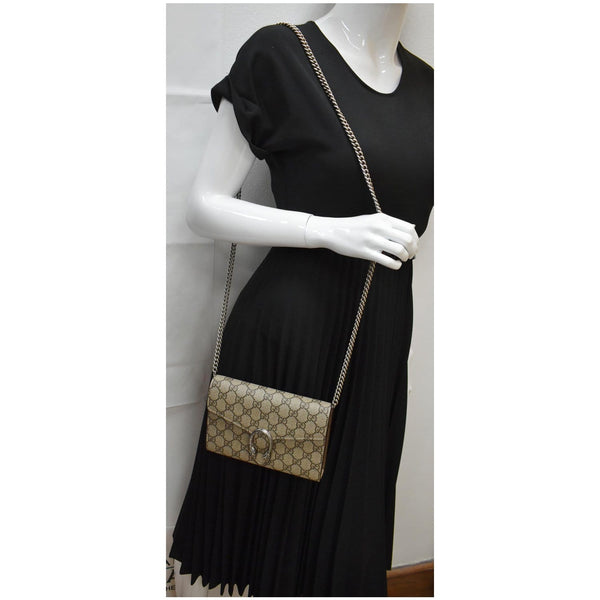 GUCCI Dionysus GG Supreme Crossbody Chain Wallet Beige 401231