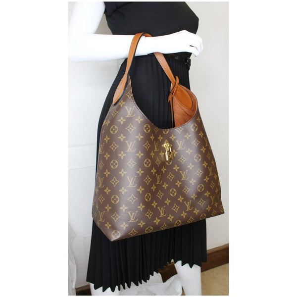 LOUIS VUITTON Flower Monogram Canvas Shoulder Hobo Bag Brown