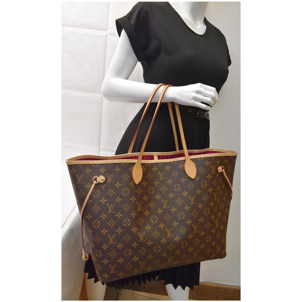 Louis Vuitton Neverfull GM Monogram Canvas Tote Handbag