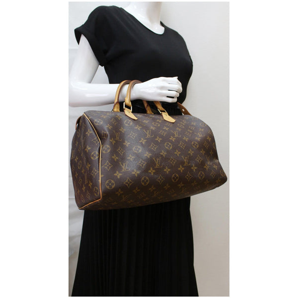 LOUIS VUITTON Speedy 35 Monogram Canvas Satchel Bag Brown
