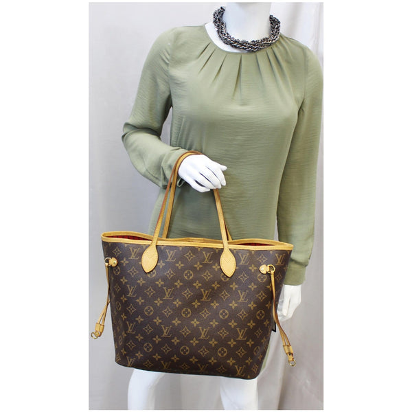 LOUIS VUITTON Neverfull MM Monogram Canvas Tote Shoulder Bag Brown-US