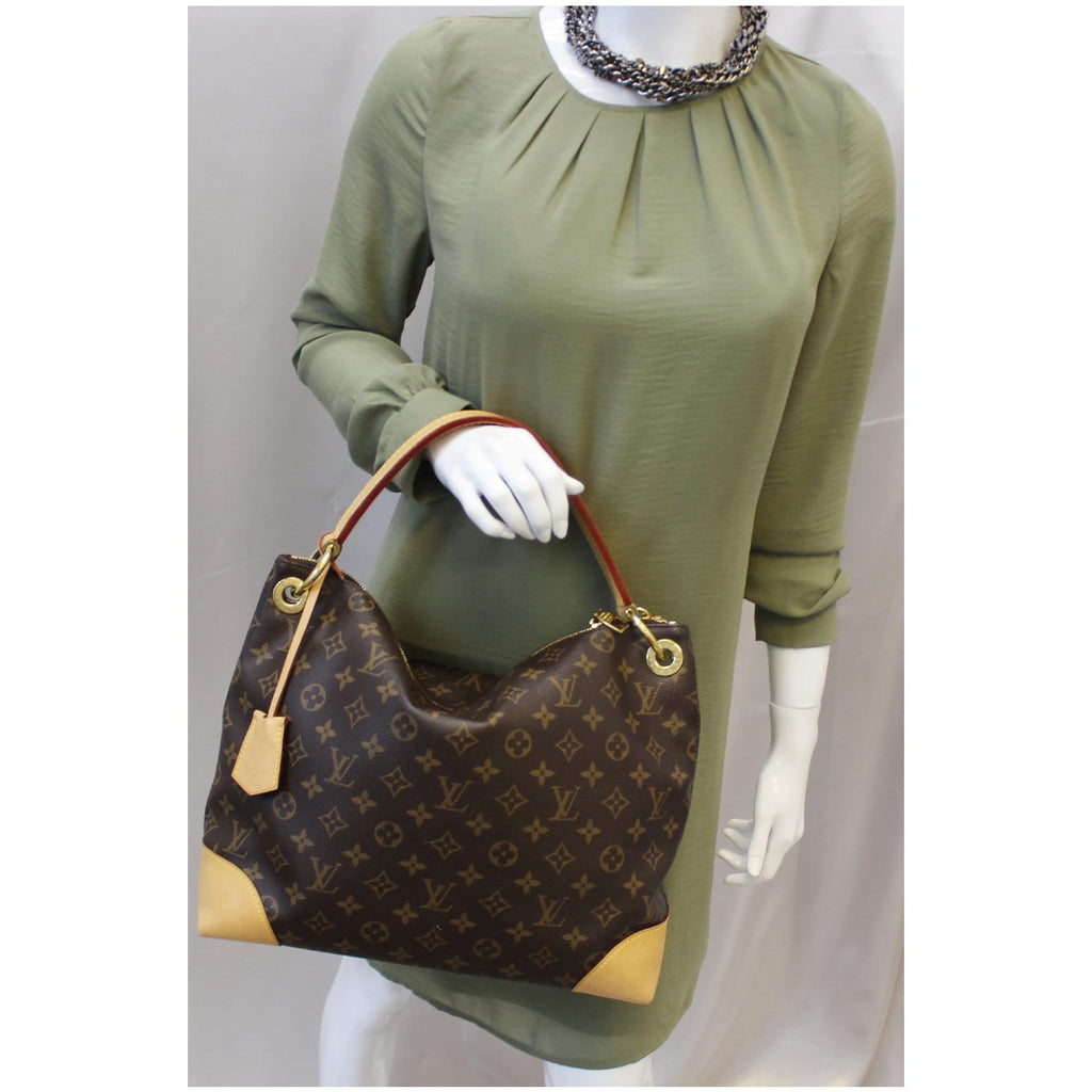 Louis Vuitton Monogram Berri PM M41623 Brown Cloth ref.869867 - Joli Closet