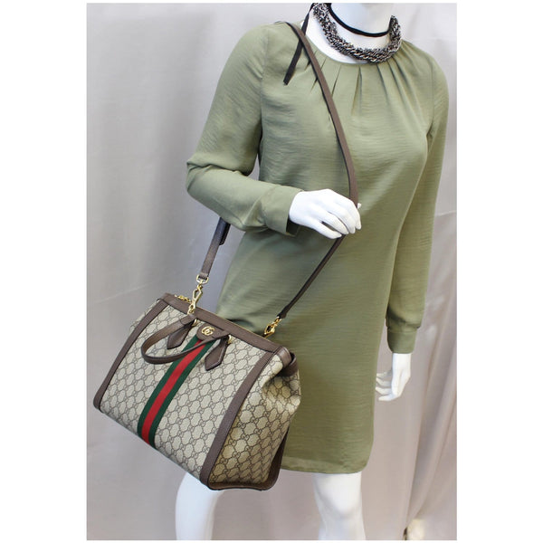 GUCCI Ophidia Medium GG Supreme Tote Shoulder Bag Beige 524537