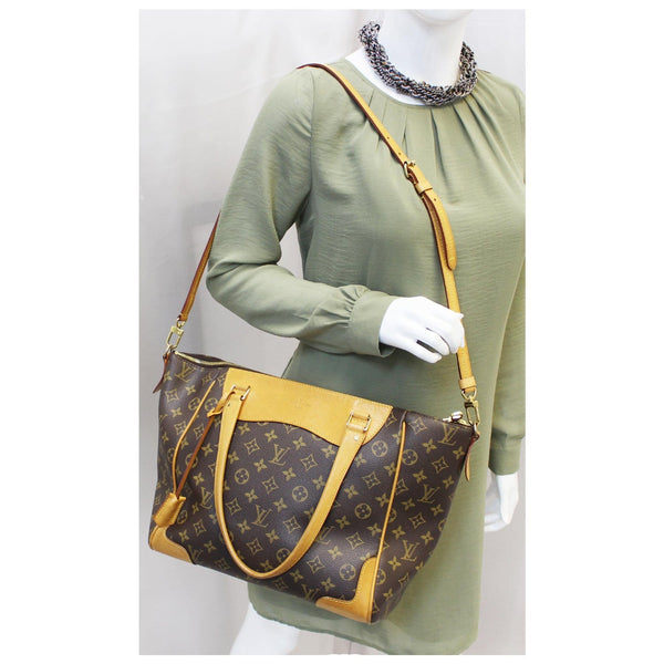 LV Estrela MM NM Monogram Canvas Shoulder Bag