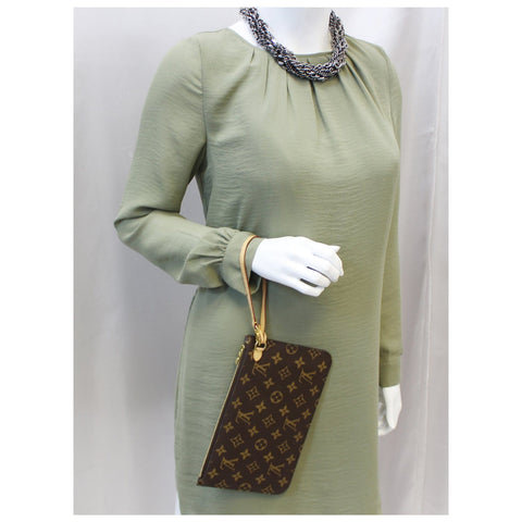 LOUIS VUITTON Monogram Canvas Pochette Wristlet Pouch Neverfull MM