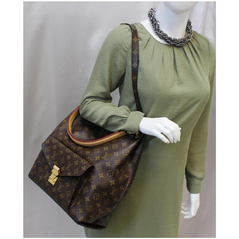 LOUIS VUITTON Metis Monogram Canvas Hobo Shoulder Bag Brown