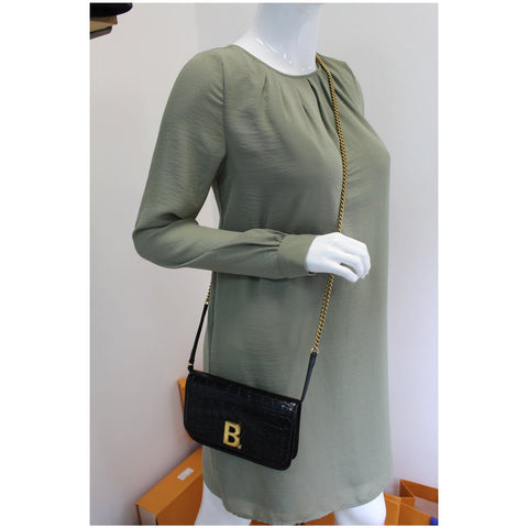 BALENCIAGA B Embossed Leather Chain Crossbody bag Black - 25% OFF