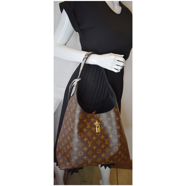 LOUIS VUITTON Flower Monogram Canvas Shoulder Hobo Bag Brown