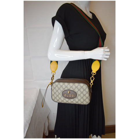 GUCCI Neo Vintage GG Supreme Canvas Messenger Bag Beige 476466