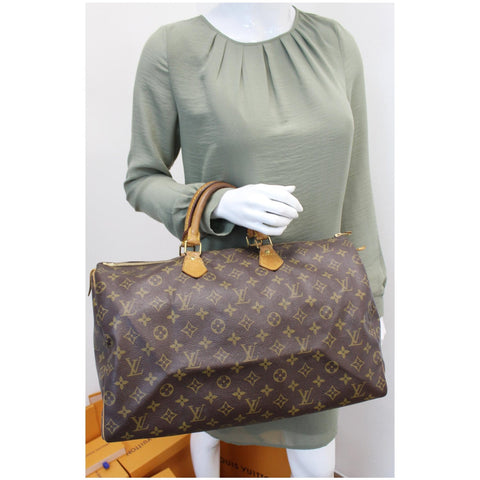 Louis Vuitton Speedy 40 Monogram Canvas Handbag