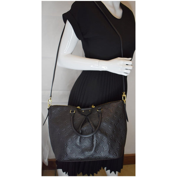 Louis Vuitton Mazarine MM Monogram canvas Shoulder bag