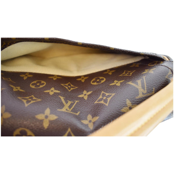 LOUIS VUITTON Beverly MM Monogram Canvas Satchel Bag Brown