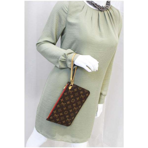 Louis Vuitton Neverfull MM Pouch Wristlet Pochette for women