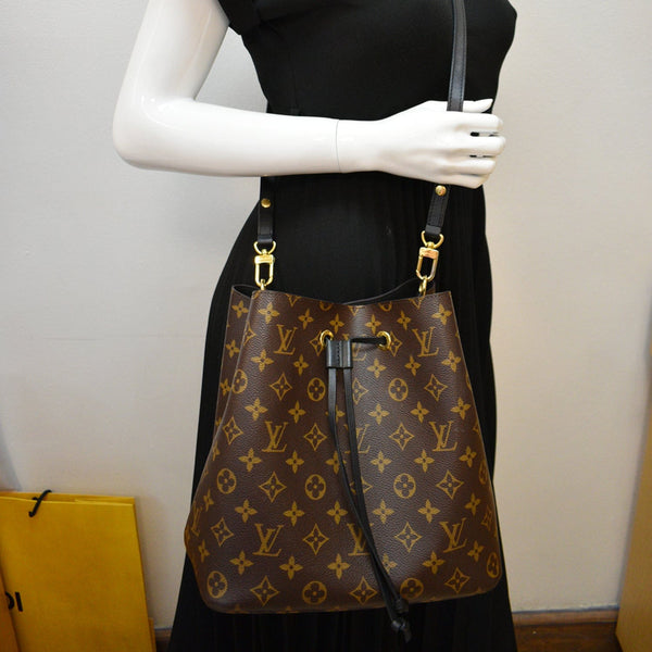 LOUIS VUITTON Neonoe Monogram Canvas Shoulder Bag Brown