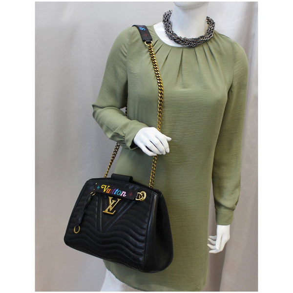 LOUIS VUITTON Wave Chain Leather Tote Shoulder Bag Black