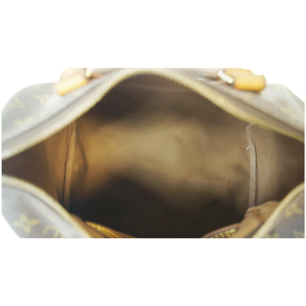 lv Speedy 25 Monogram Canvas neatly interior