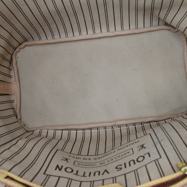 LOUIS VUITTON Neverfull MM Monogram Canvas Tote Bag Brown