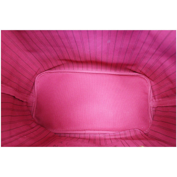 interior preview Louis Vuitton Stories Neverfull MM Bag