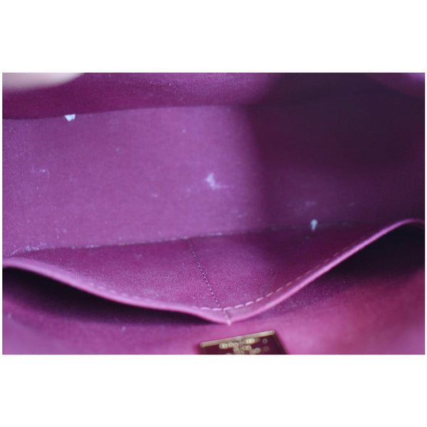 LOUIS VUITTON Pasadena Vernis Patent Leather Shoulder Bag Magenta