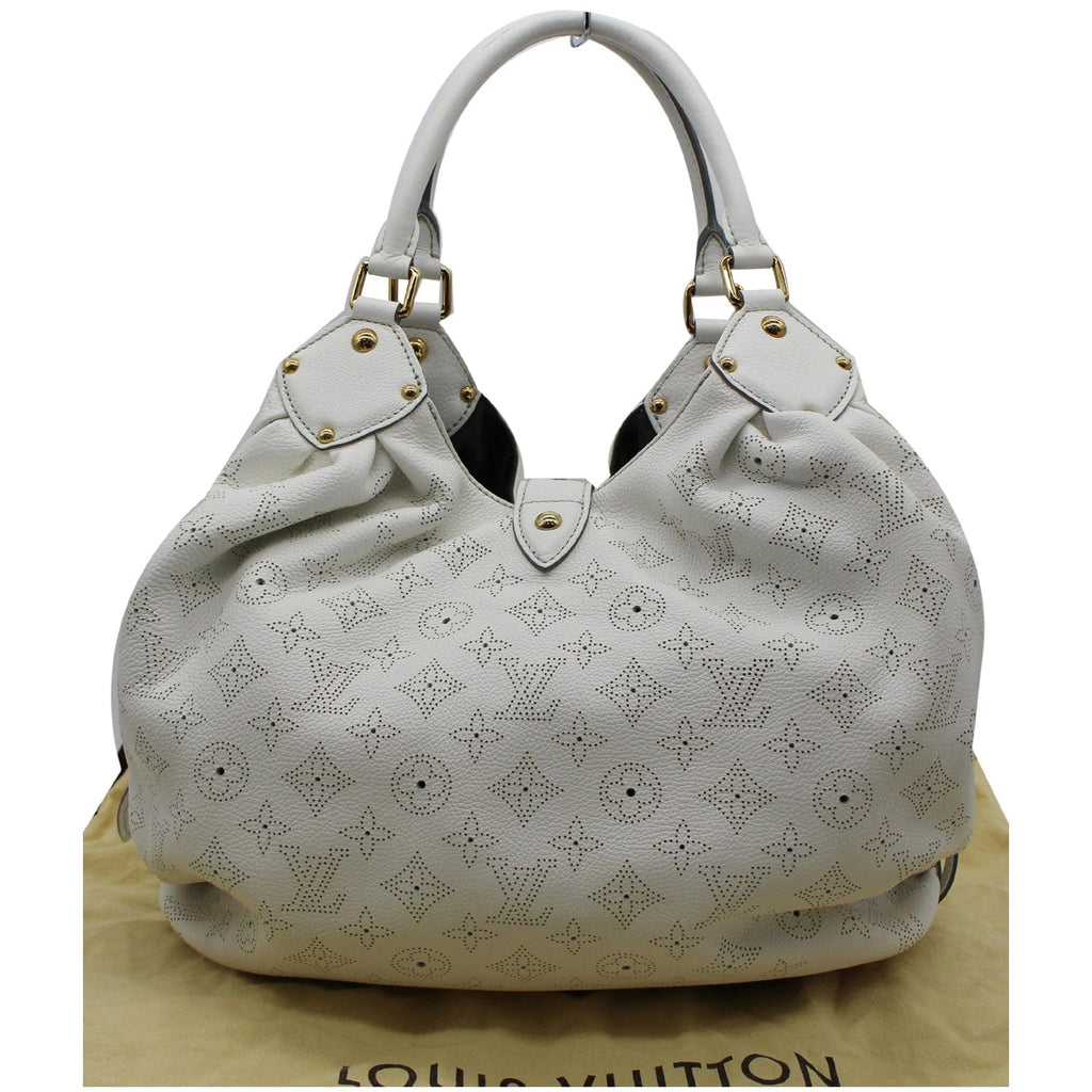 Louis Vuitton White Monogram Mahina Leather XL Bag For Sale at
