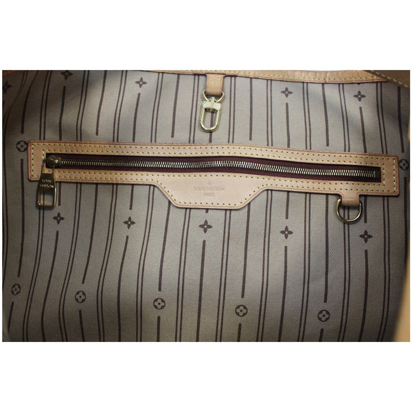 Louis Vuitton Delightful GM Monogram Canvas Shoulder Bag with zip