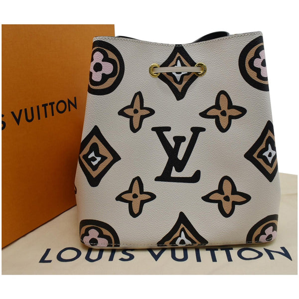 LOUIS VUITTON NeoNoe MM Wild At Heart Monogram Canvas Shoulder Bag Creme